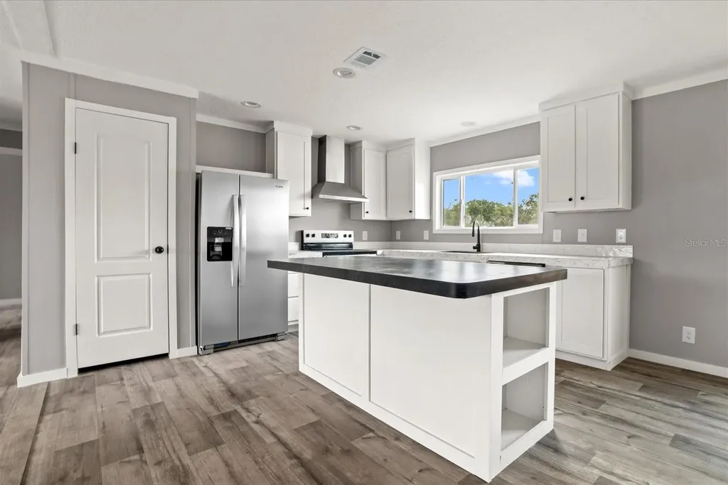 20968 NW 264th Street Okeechobee FL 34972