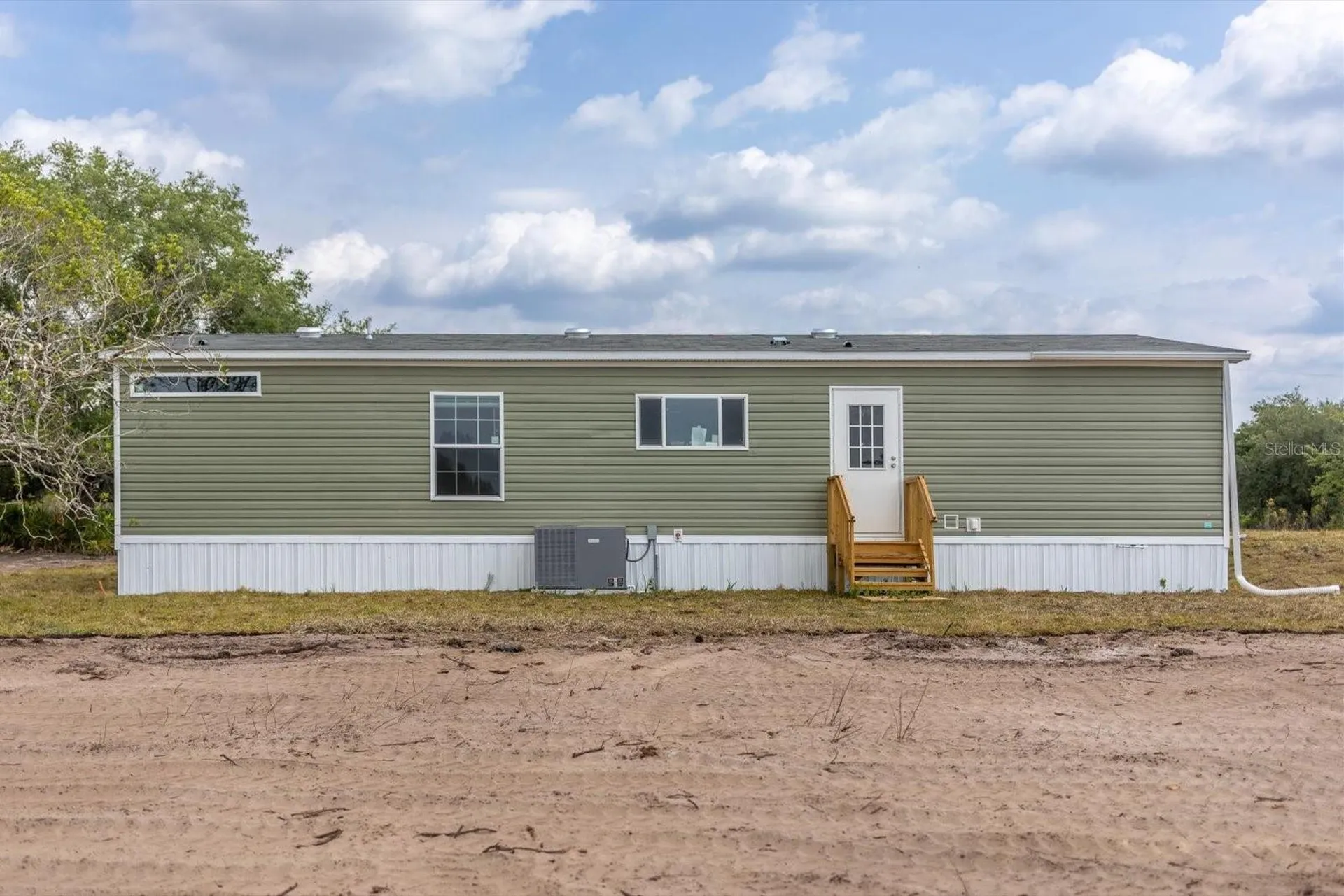 20968 NW 264th Street Okeechobee FL 34972