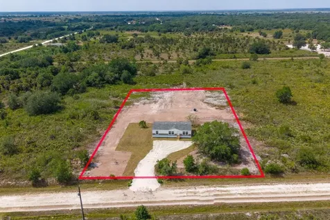 20968 NW 264th Street Okeechobee FL 34972