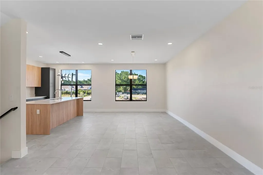 4352 Fontanarosa Village Court Tampa FL 33614