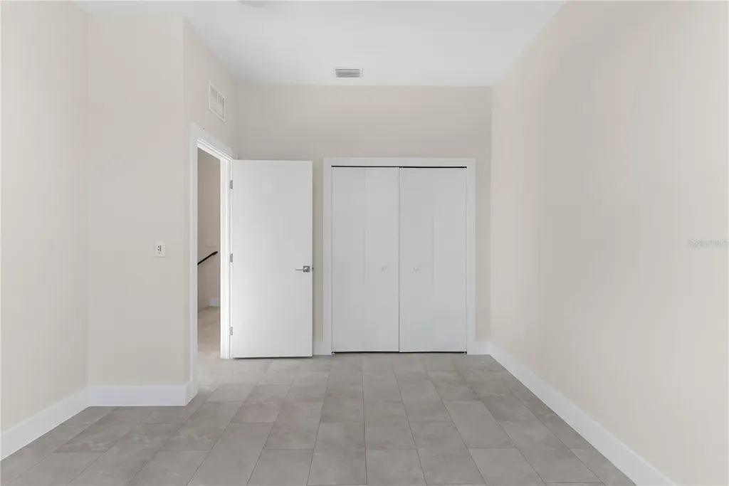 4352 Fontanarosa Village Court Tampa FL 33614
