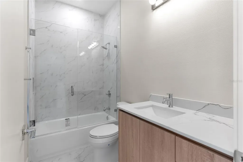 4352 Fontanarosa Village Court Tampa FL 33614