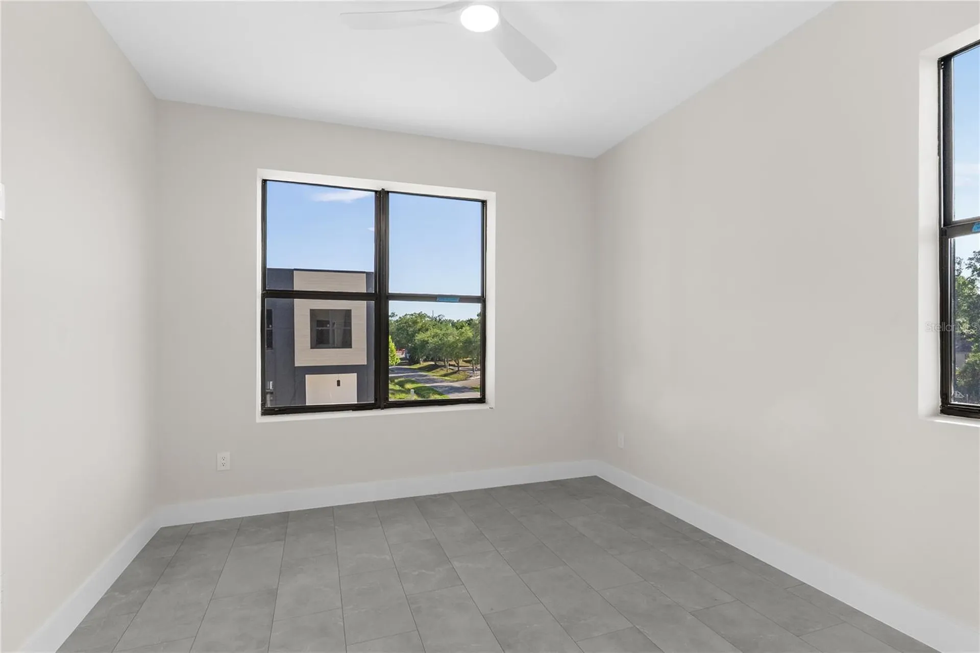 4352 Fontanarosa Village Court Tampa FL 33614