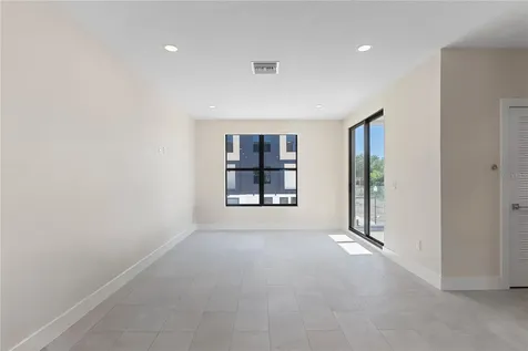 4352 Fontanarosa Village Court Tampa FL 33614