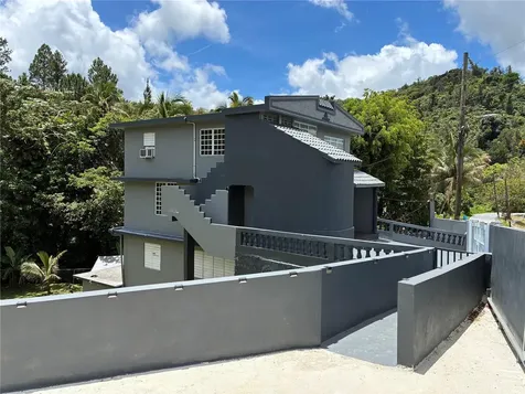 743 Km 4.3 La Vega, Guavate Cayey PR 00736