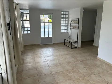 743 Km 4.3 La Vega, Guavate Cayey PR 00736