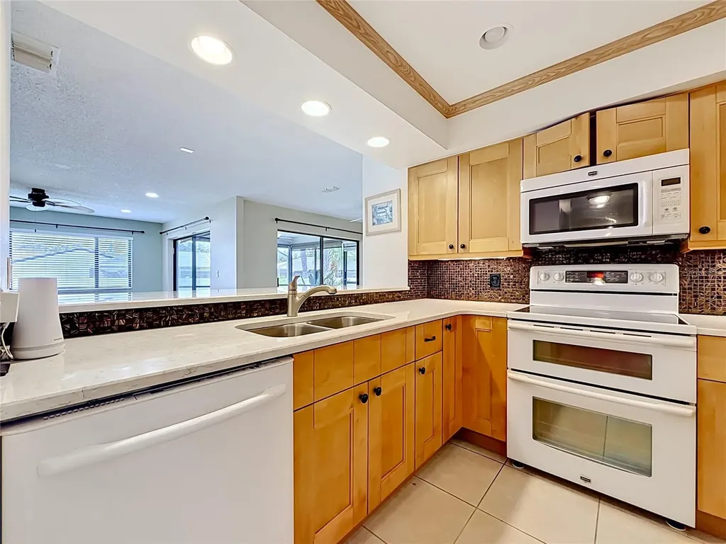 2733 Countryside Boulevard Clearwater FL 33761