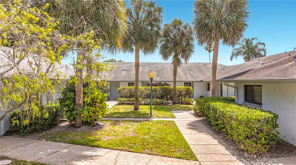 2733 Countryside Boulevard Clearwater FL 33761