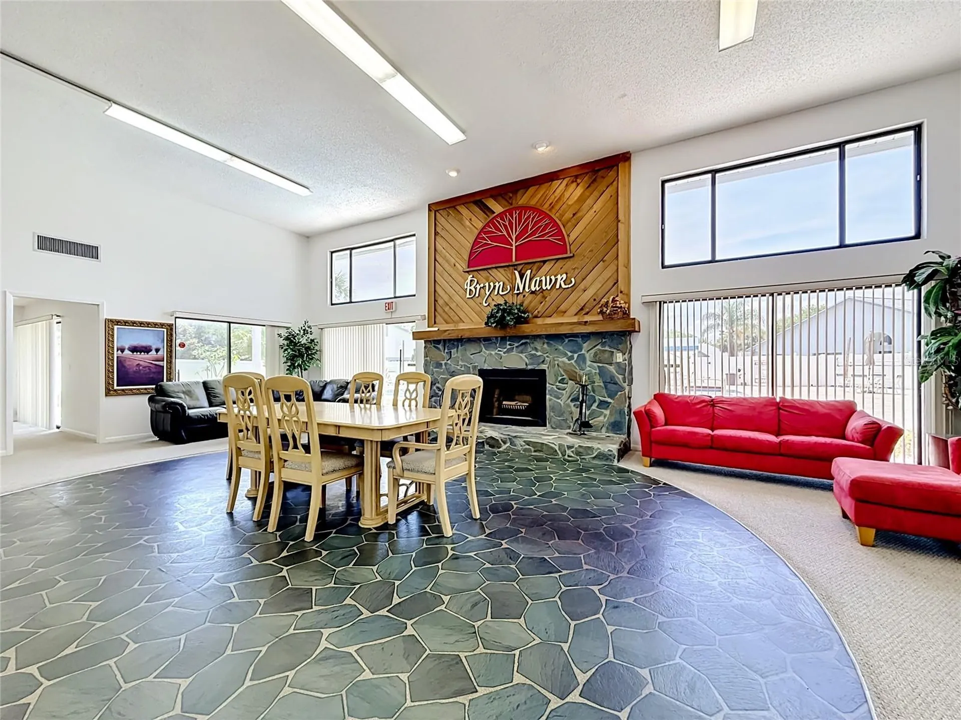 2733 Countryside Boulevard Clearwater FL 33761