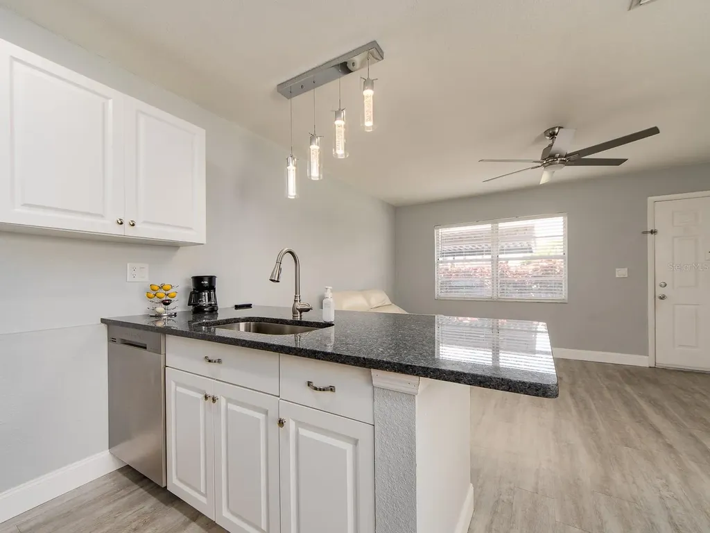 2476 Enterprise Road Clearwater FL 33763