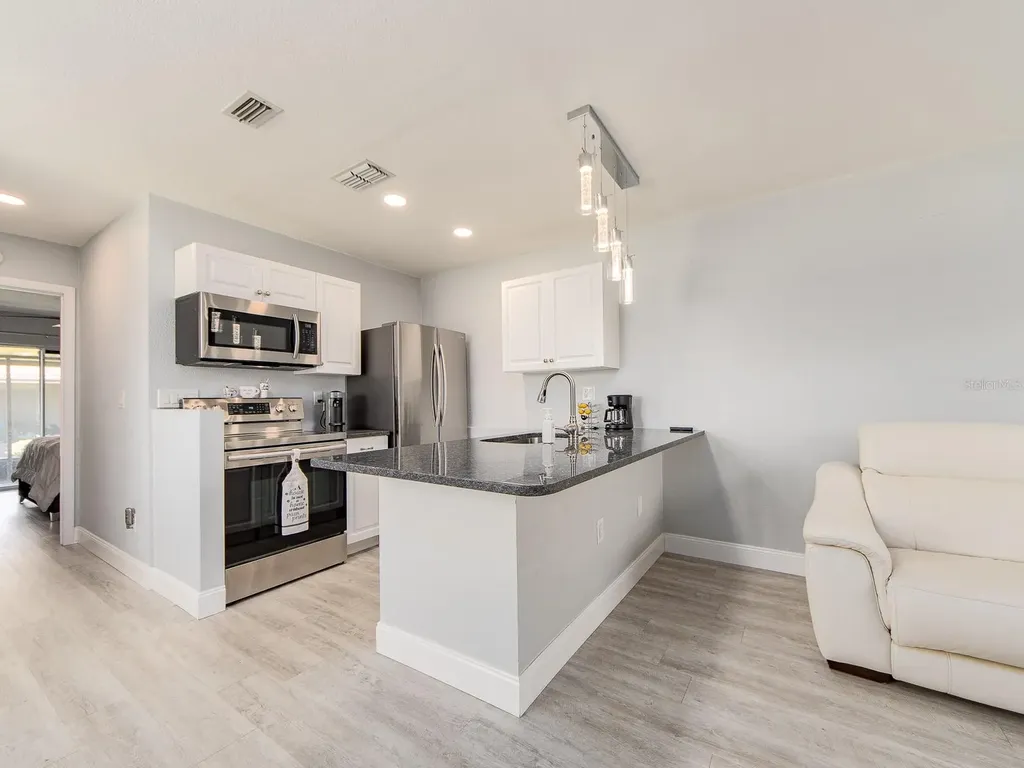 2476 Enterprise Road Clearwater FL 33763