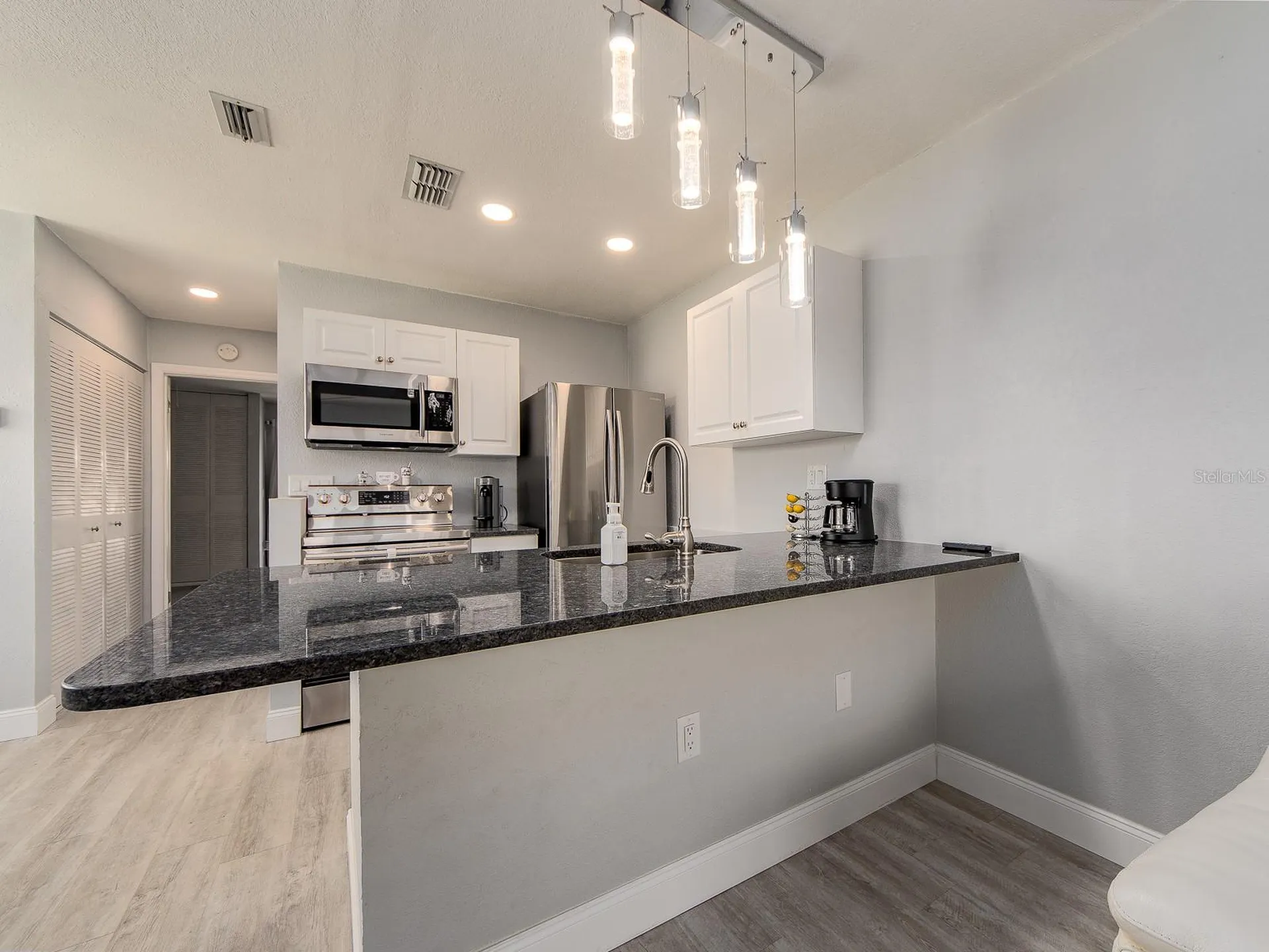 2476 Enterprise Road Clearwater FL 33763