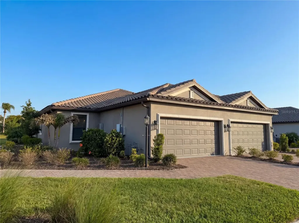 10064 Morning Mist Lane Sarasota FL 34241