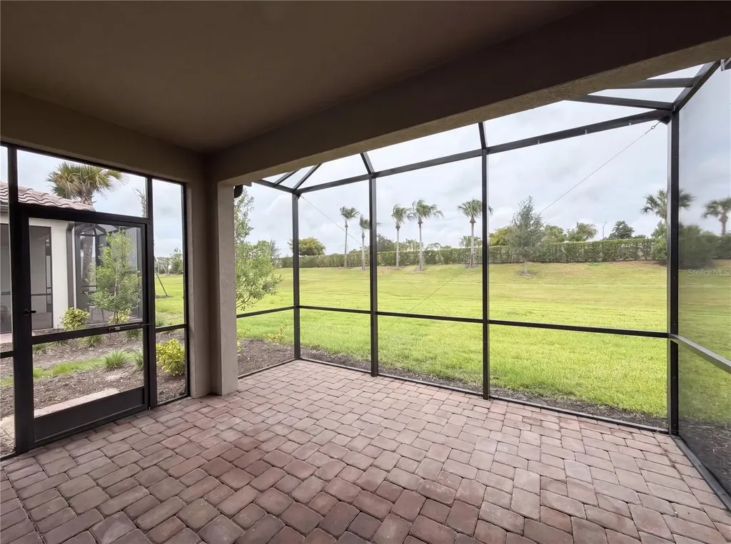 10064 Morning Mist Lane Sarasota FL 34241