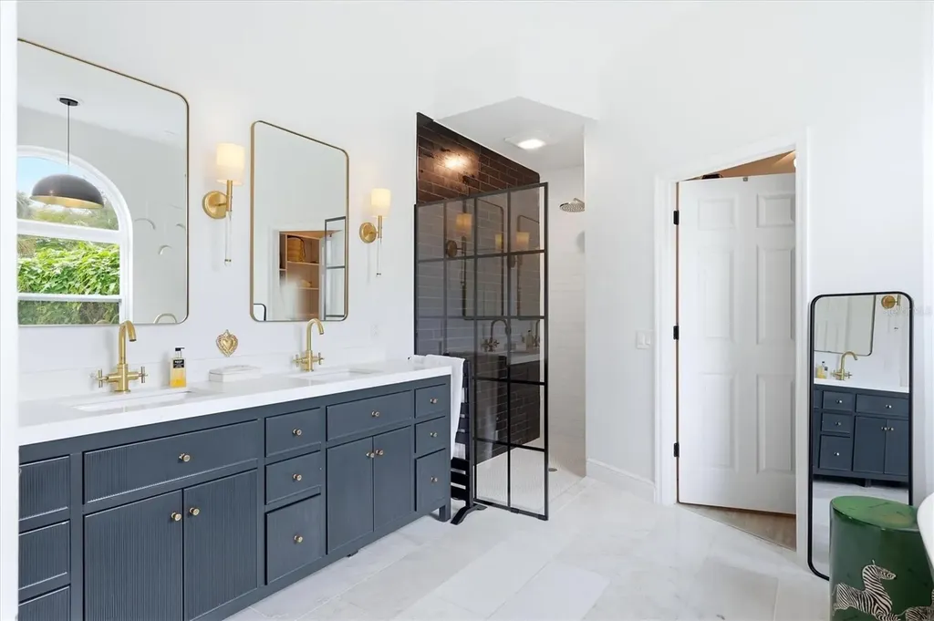 4689 Pine Harrier Drive Sarasota FL 34231