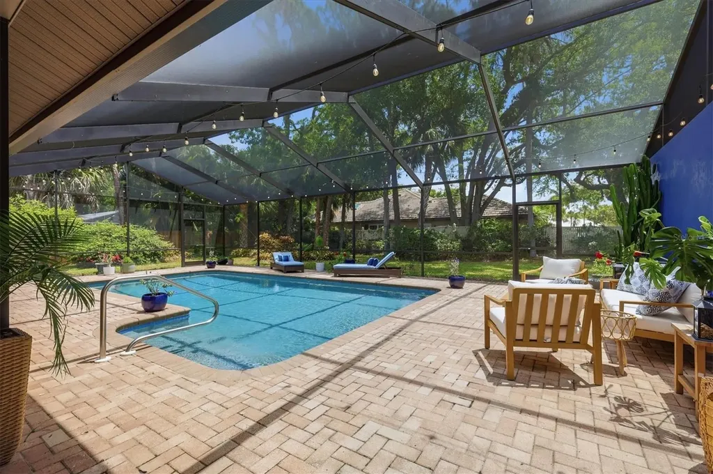 4689 Pine Harrier Drive Sarasota FL 34231