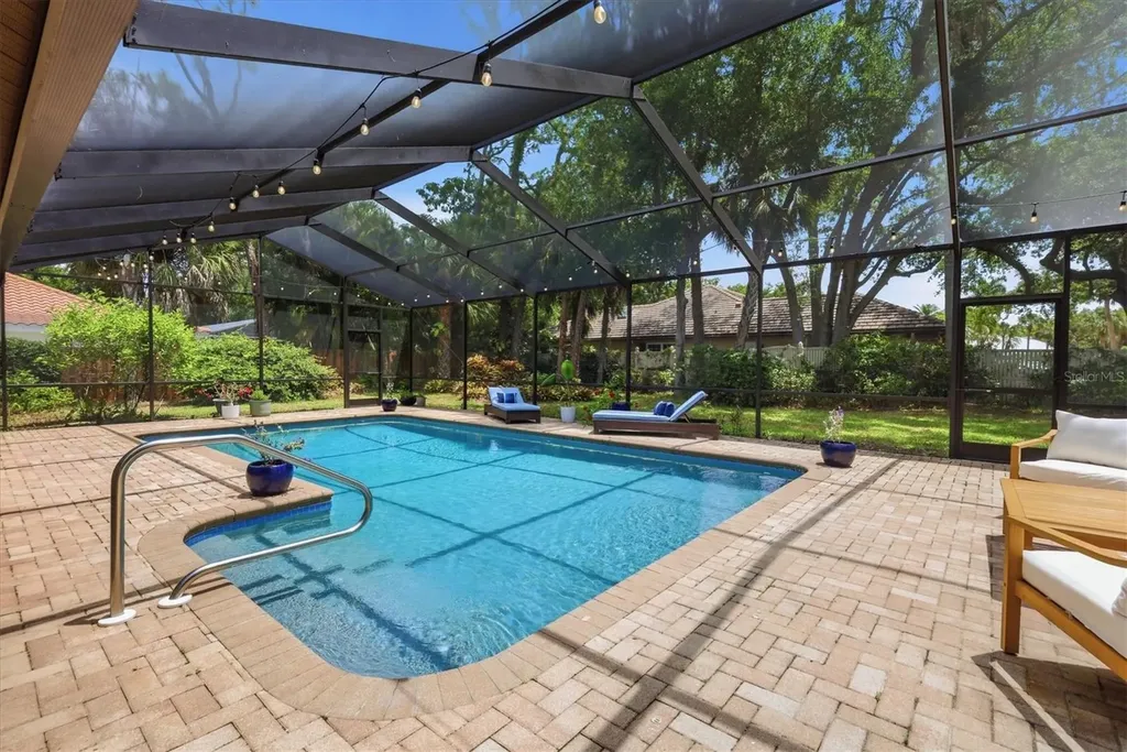 4689 Pine Harrier Drive Sarasota FL 34231