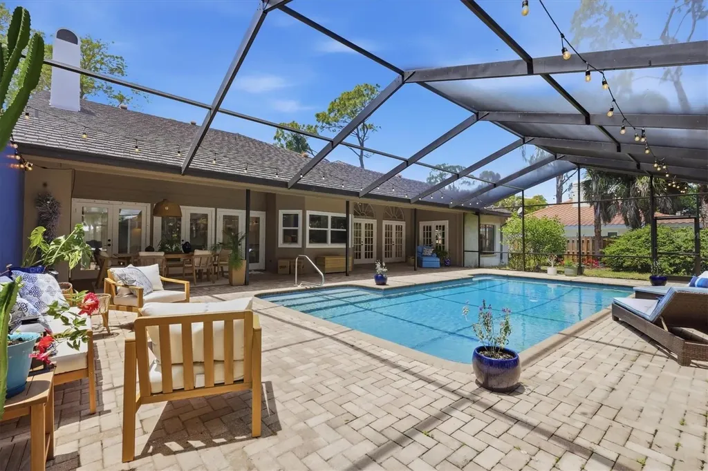 4689 Pine Harrier Drive Sarasota FL 34231