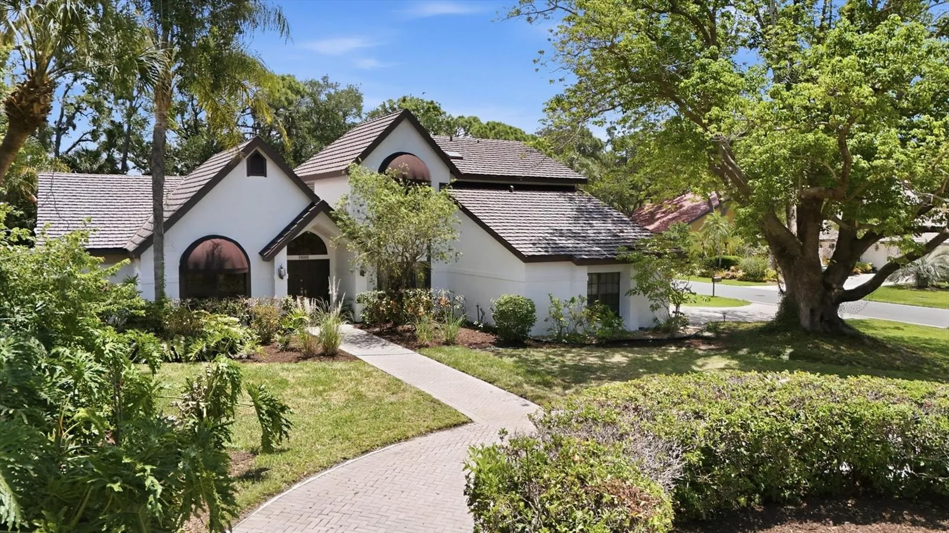 4689 Pine Harrier Drive Sarasota FL 34231