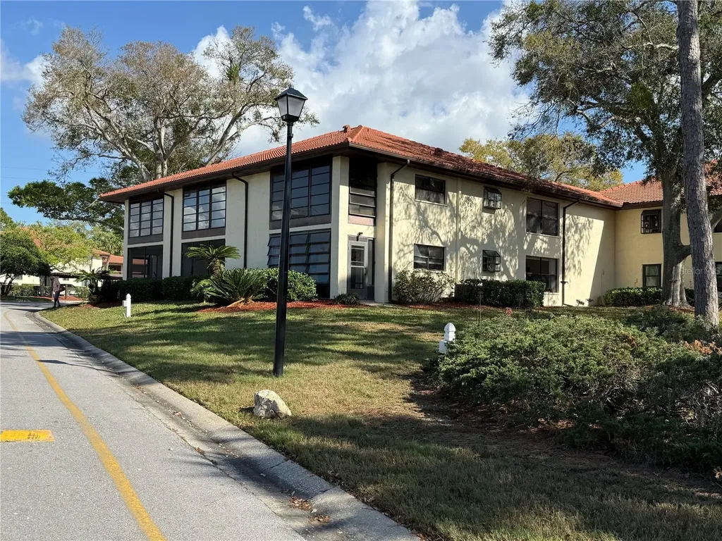 1711 Hammock Pine Boulevard Clearwater FL 33761