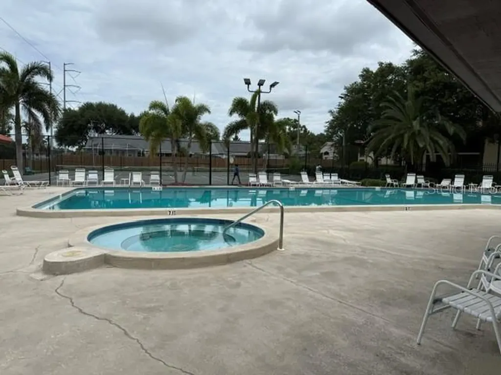 1711 Hammock Pine Boulevard Clearwater FL 33761