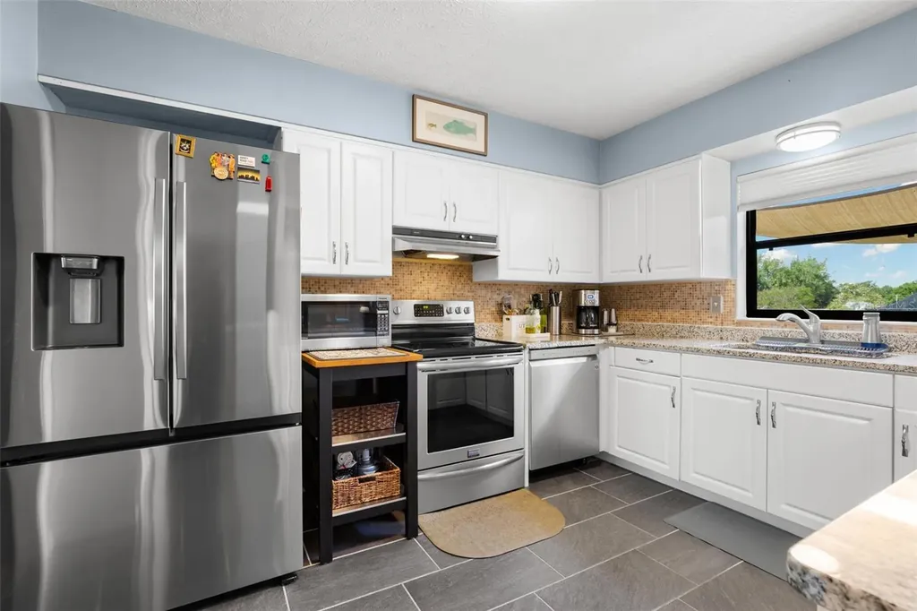 2218 Tanglewood Way Brandon FL 33511