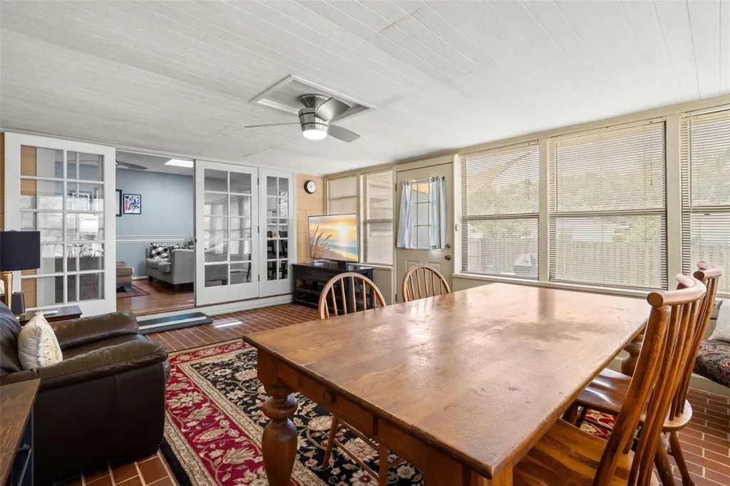 2218 Tanglewood Way Brandon FL 33511
