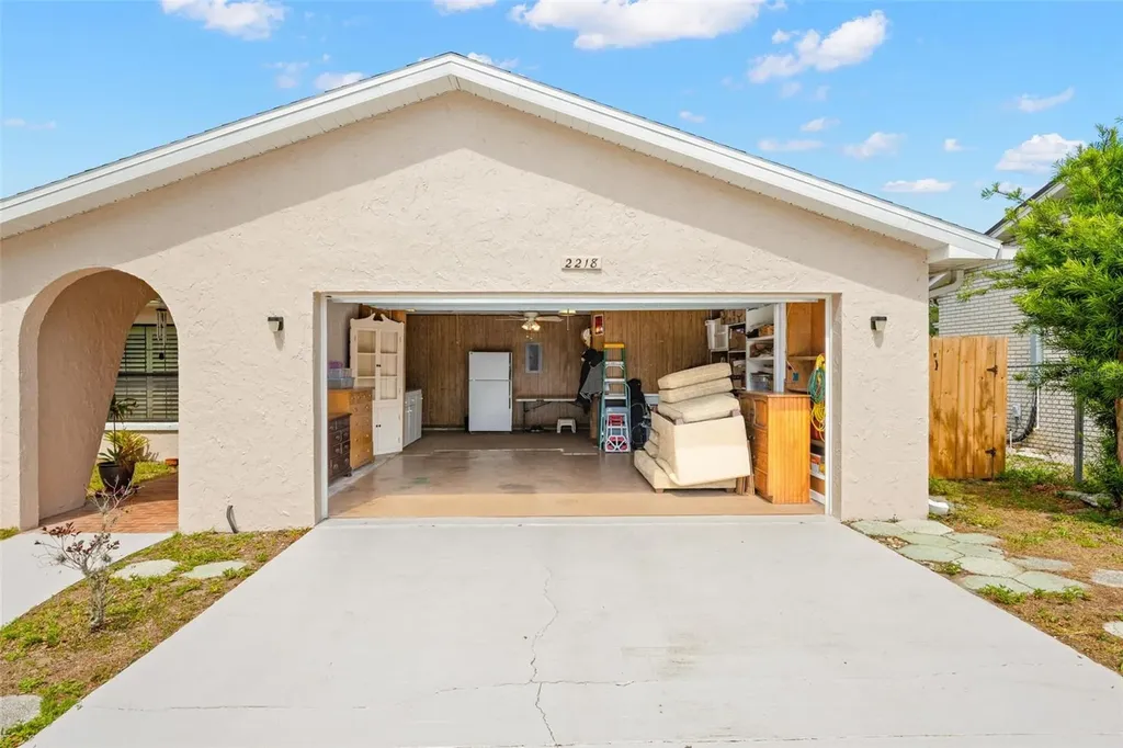 2218 Tanglewood Way Brandon FL 33511