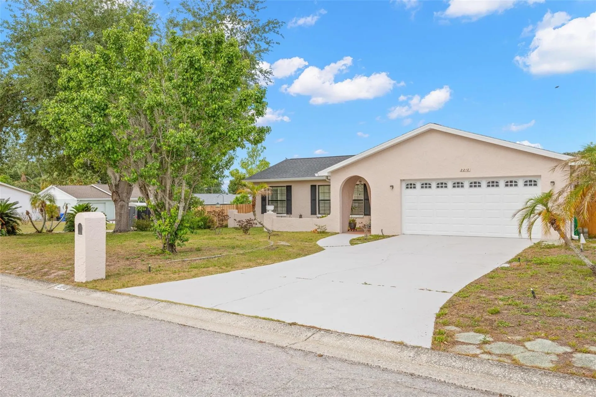 2218 Tanglewood Way Brandon FL 33511
