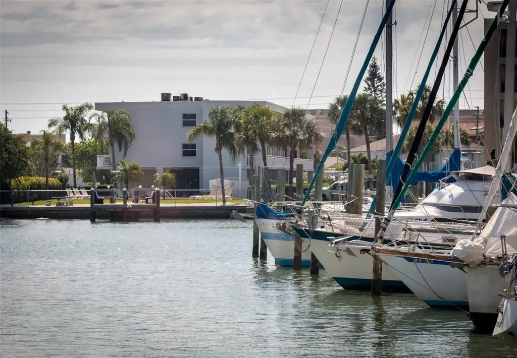 9755 Harrell Avenue Treasure Island FL 33706