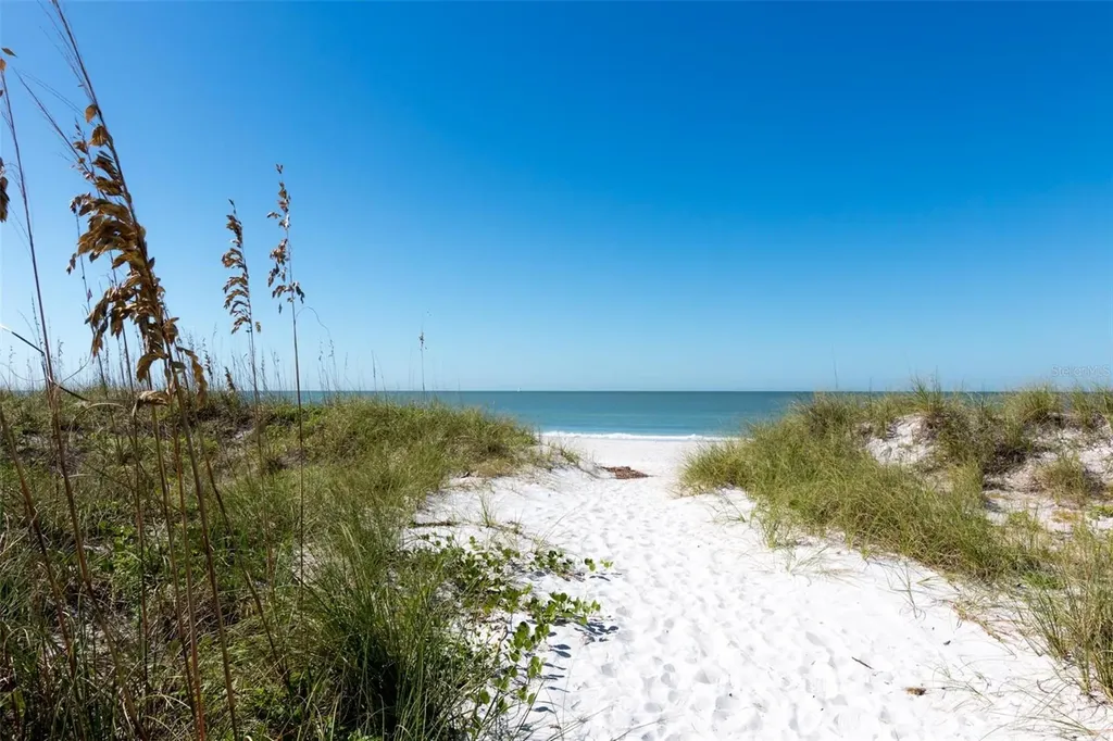 9755 Harrell Avenue Treasure Island FL 33706
