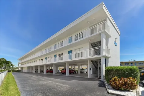 9755 Harrell Avenue Treasure Island FL 33706