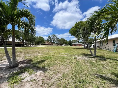 2213 10th Street W Palmetto FL 34221