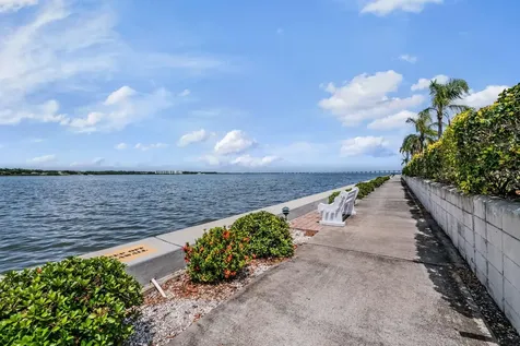 19029 Us Highway 19 N Clearwater FL 33764