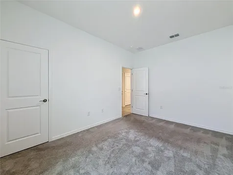 418 Quayside Avenue Mascotte FL 34753
