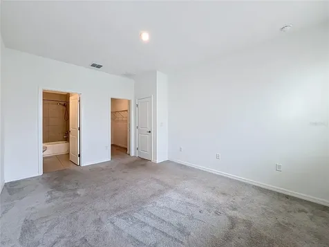 418 Quayside Avenue Mascotte FL 34753