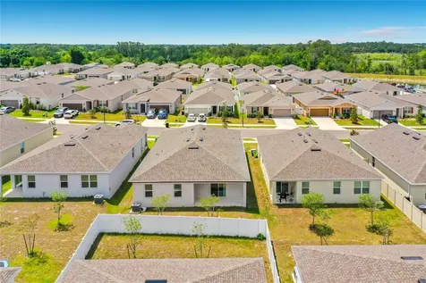 418 Quayside Avenue Mascotte FL 34753
