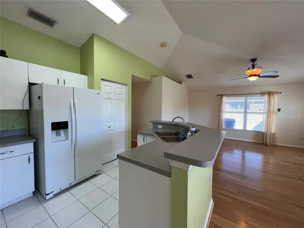 6807 Kingston Drive Tampa FL 33619