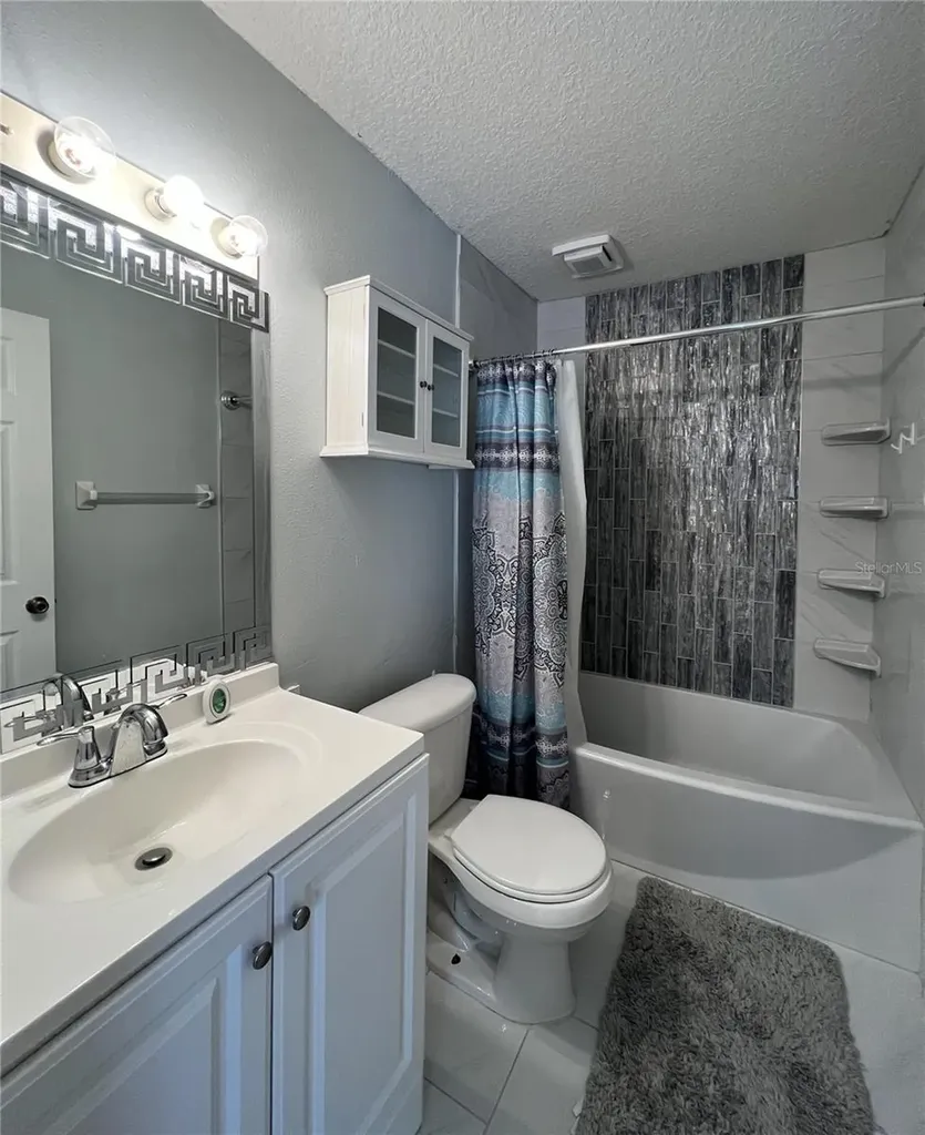 6807 Kingston Drive Tampa FL 33619