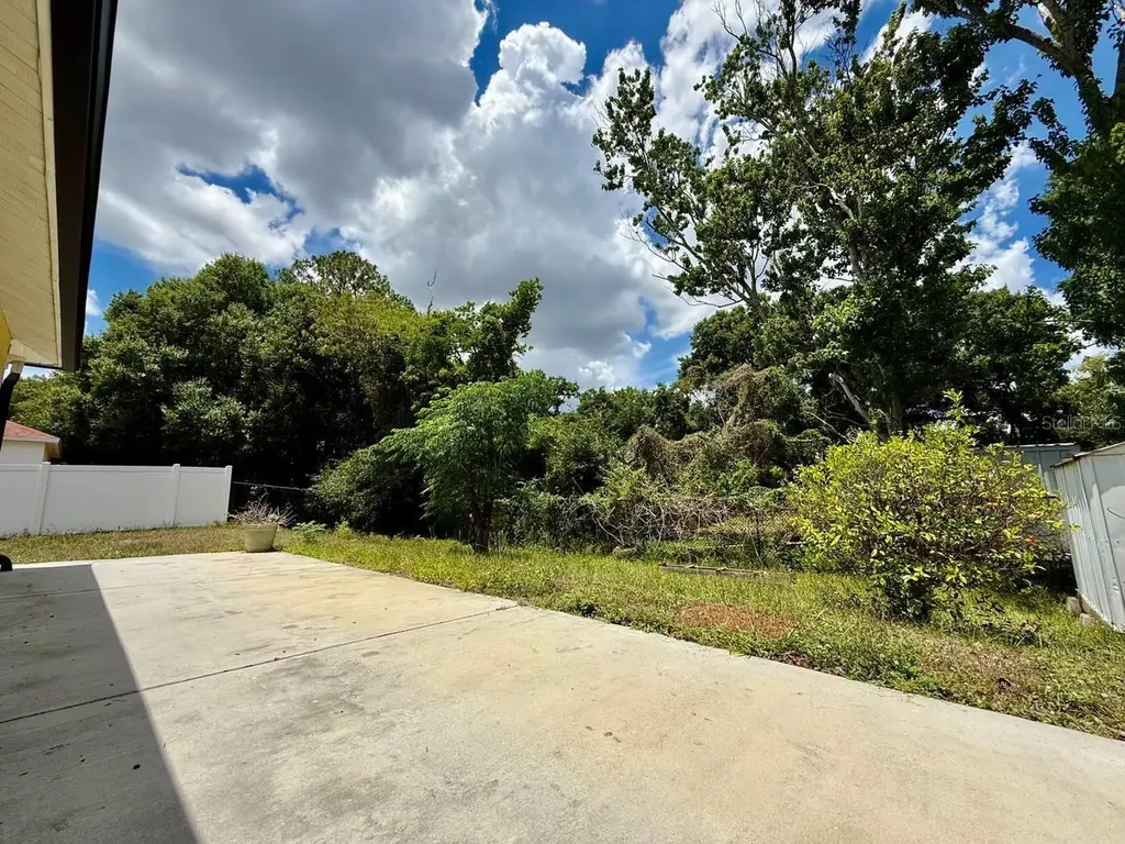 6807 Kingston Drive Tampa FL 33619