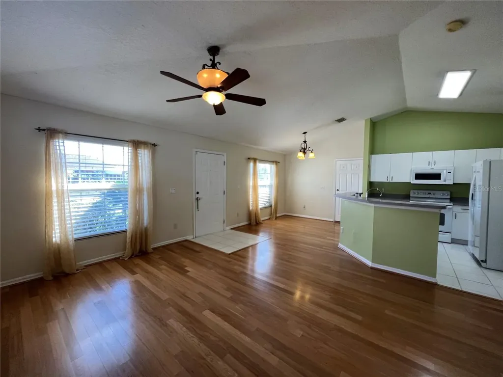 6807 Kingston Drive Tampa FL 33619