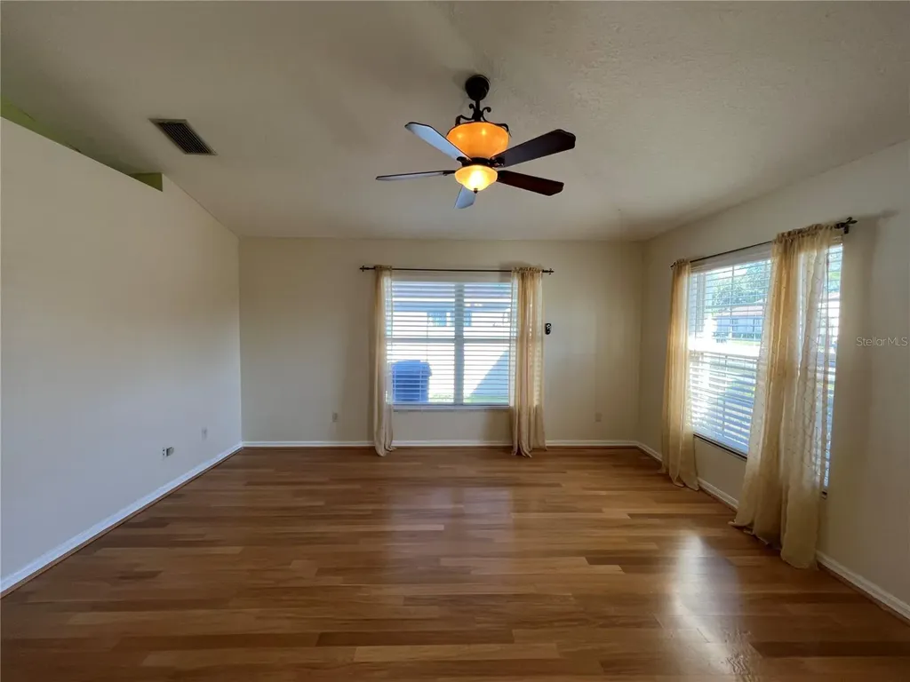6807 Kingston Drive Tampa FL 33619