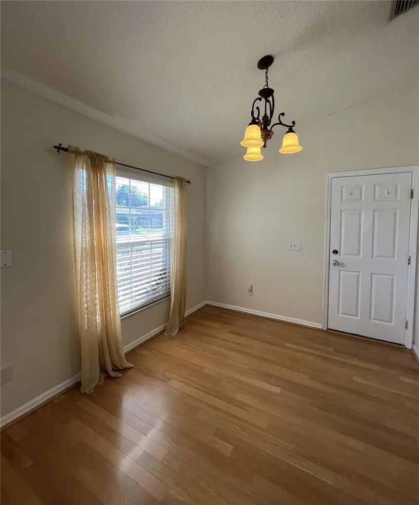 6807 Kingston Drive Tampa FL 33619