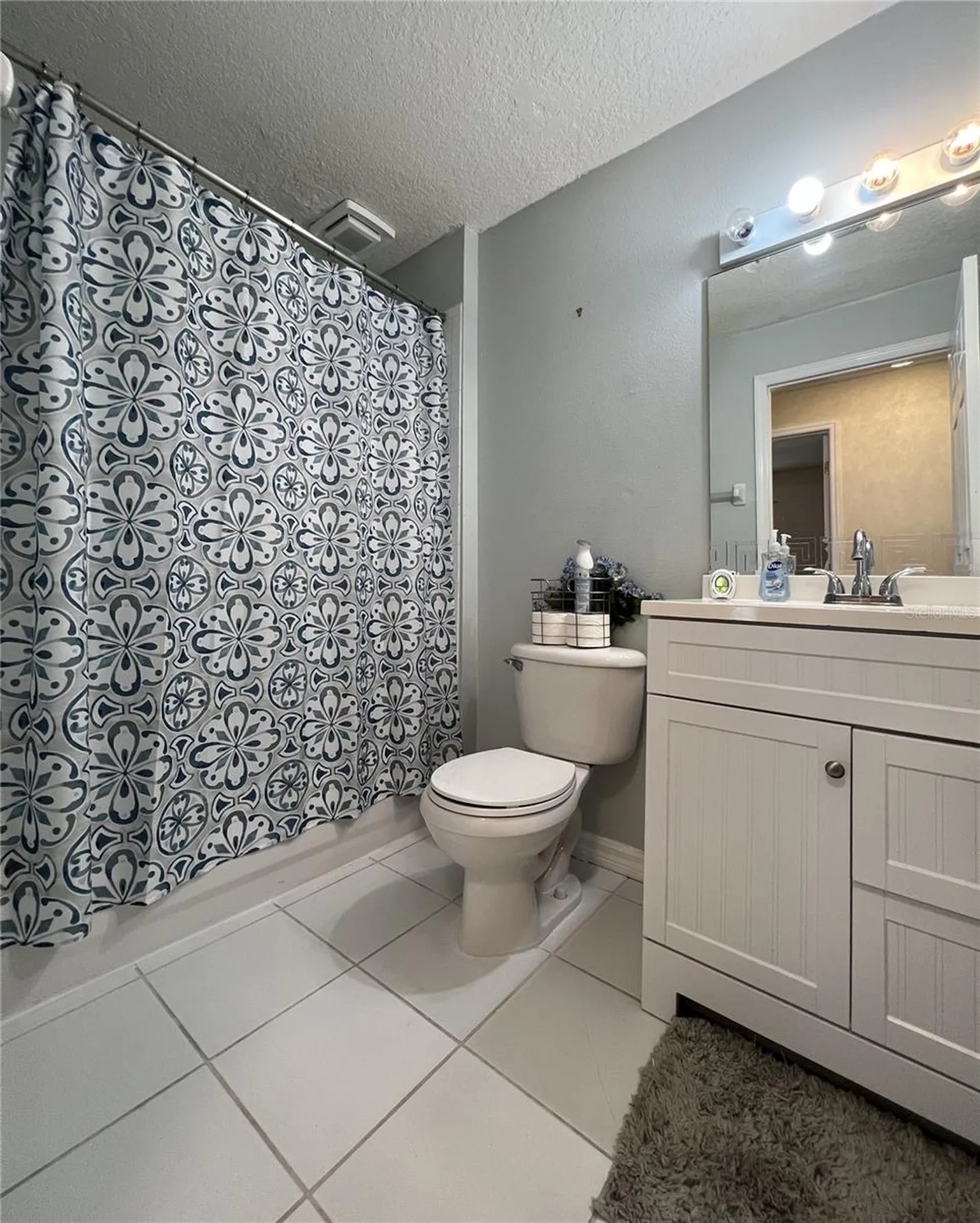6807 Kingston Drive Tampa FL 33619