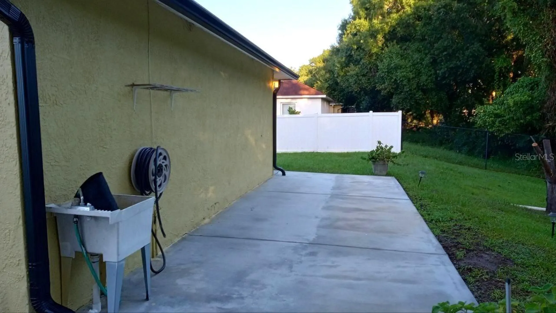 6807 Kingston Drive Tampa FL 33619