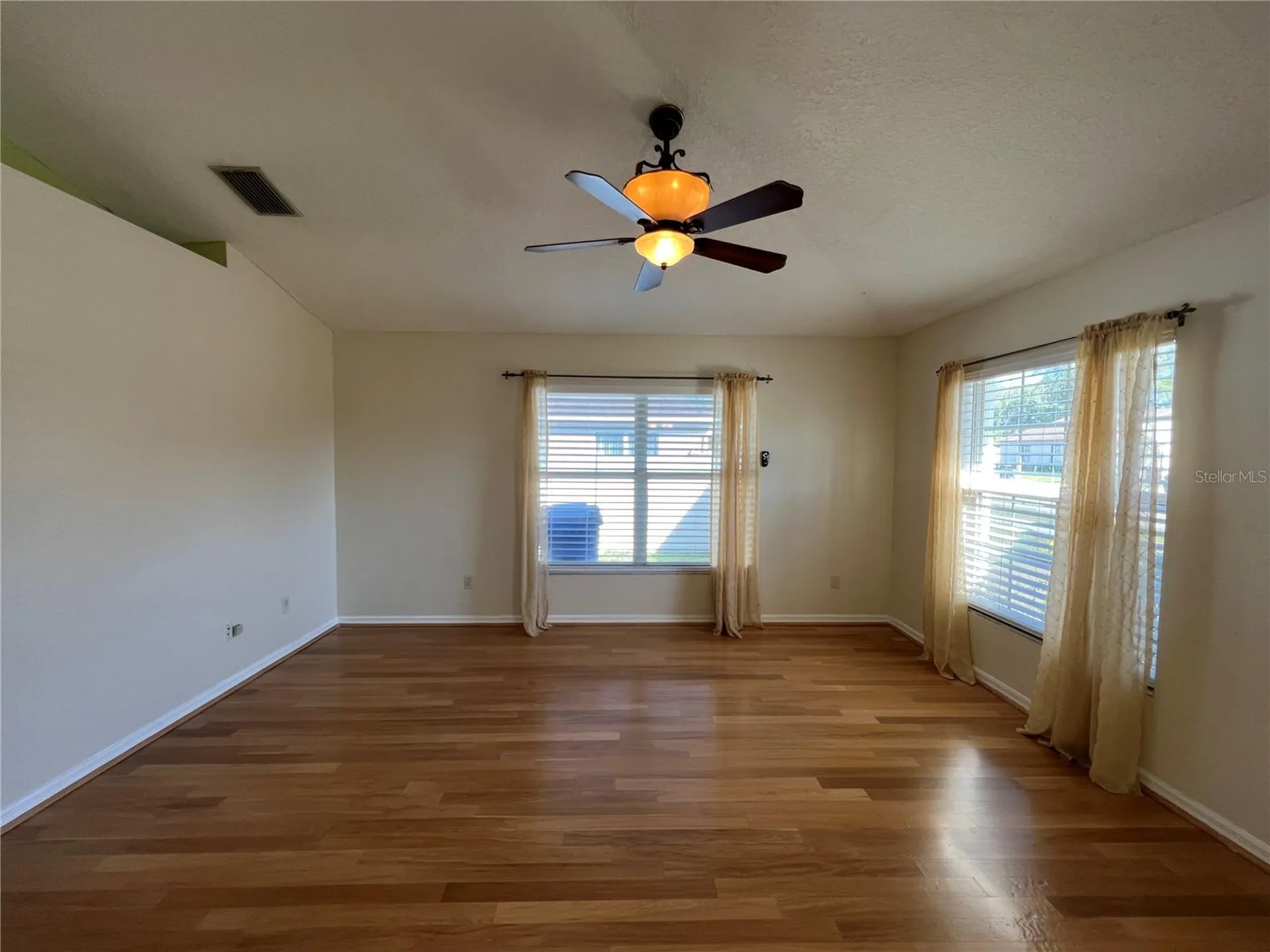6807 Kingston Drive Tampa FL 33619