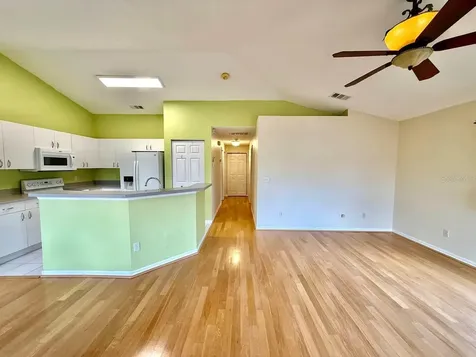 6807 Kingston Drive Tampa FL 33619