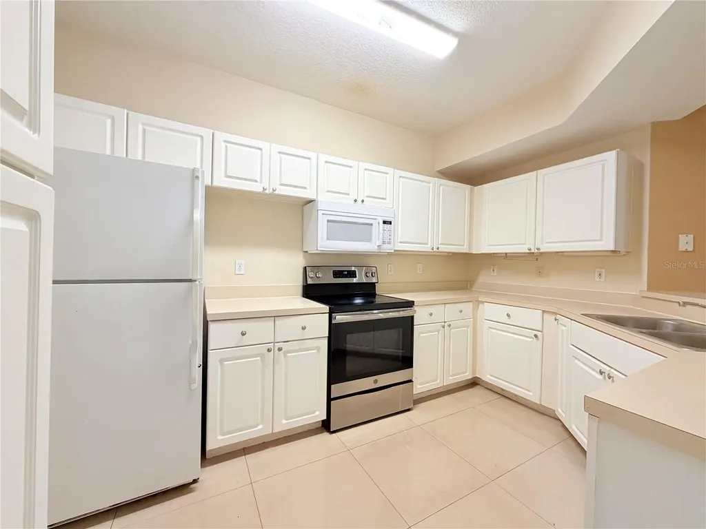5524 Metrowest Boulevard Orlando FL 32811