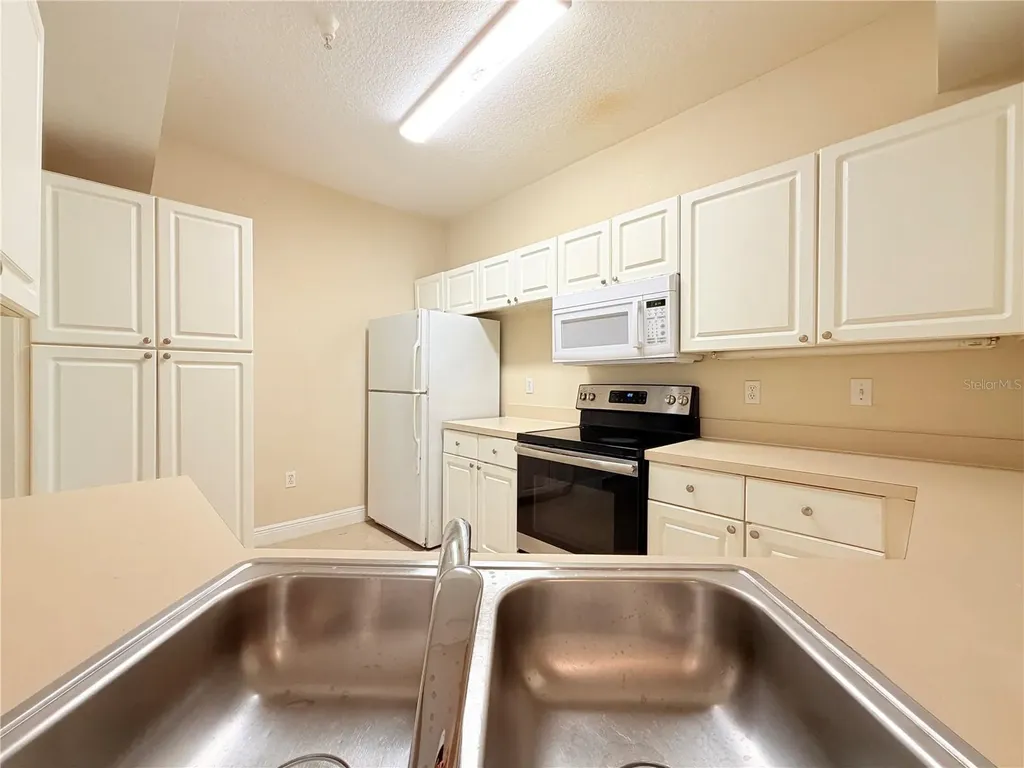 5524 Metrowest Boulevard Orlando FL 32811