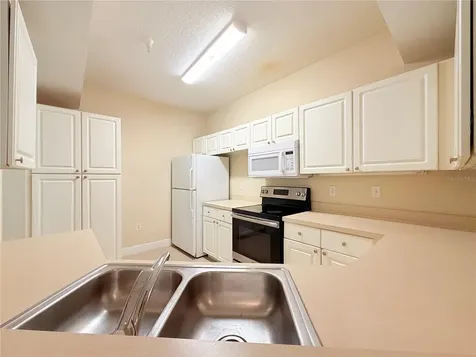 5524 Metrowest Boulevard Orlando FL 32811